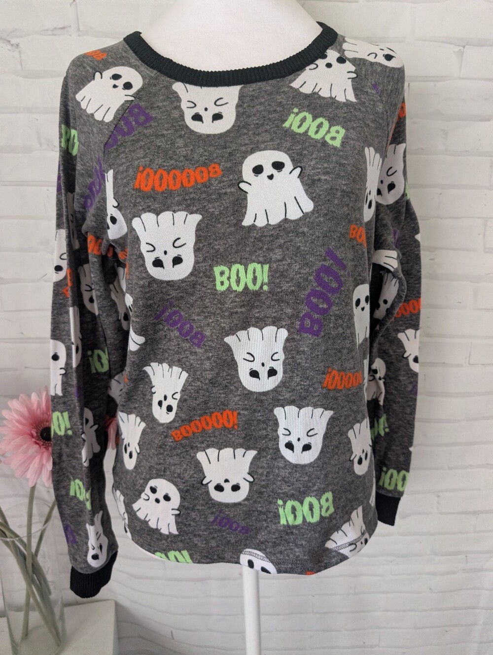 Way To CelebrateWomen's Gray Halloween Ghost Pajama Top